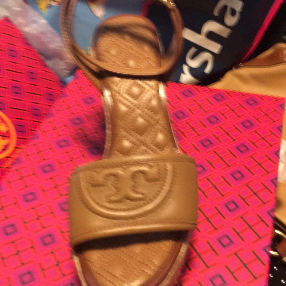 Sandal